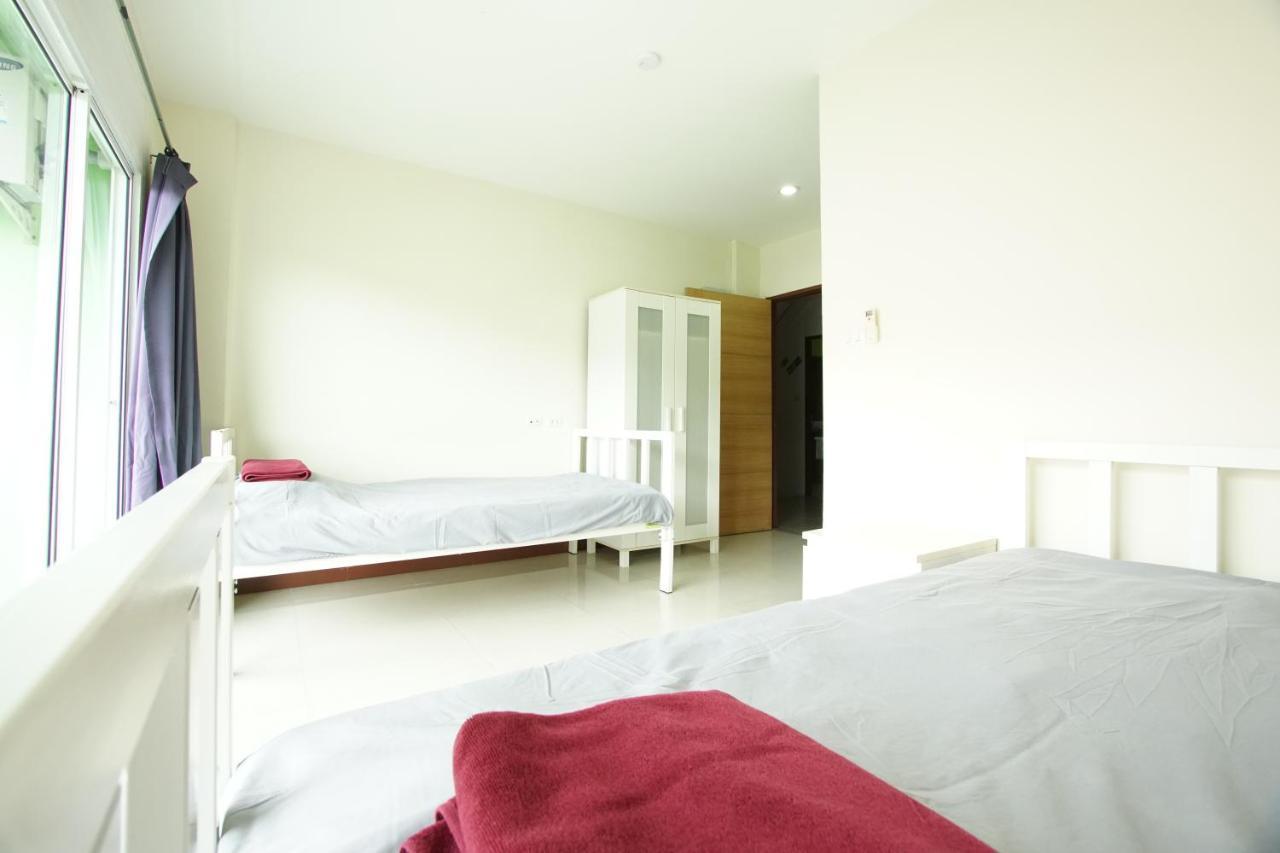 Bedbox Guesthouse And Hostel Patong Екстериор снимка