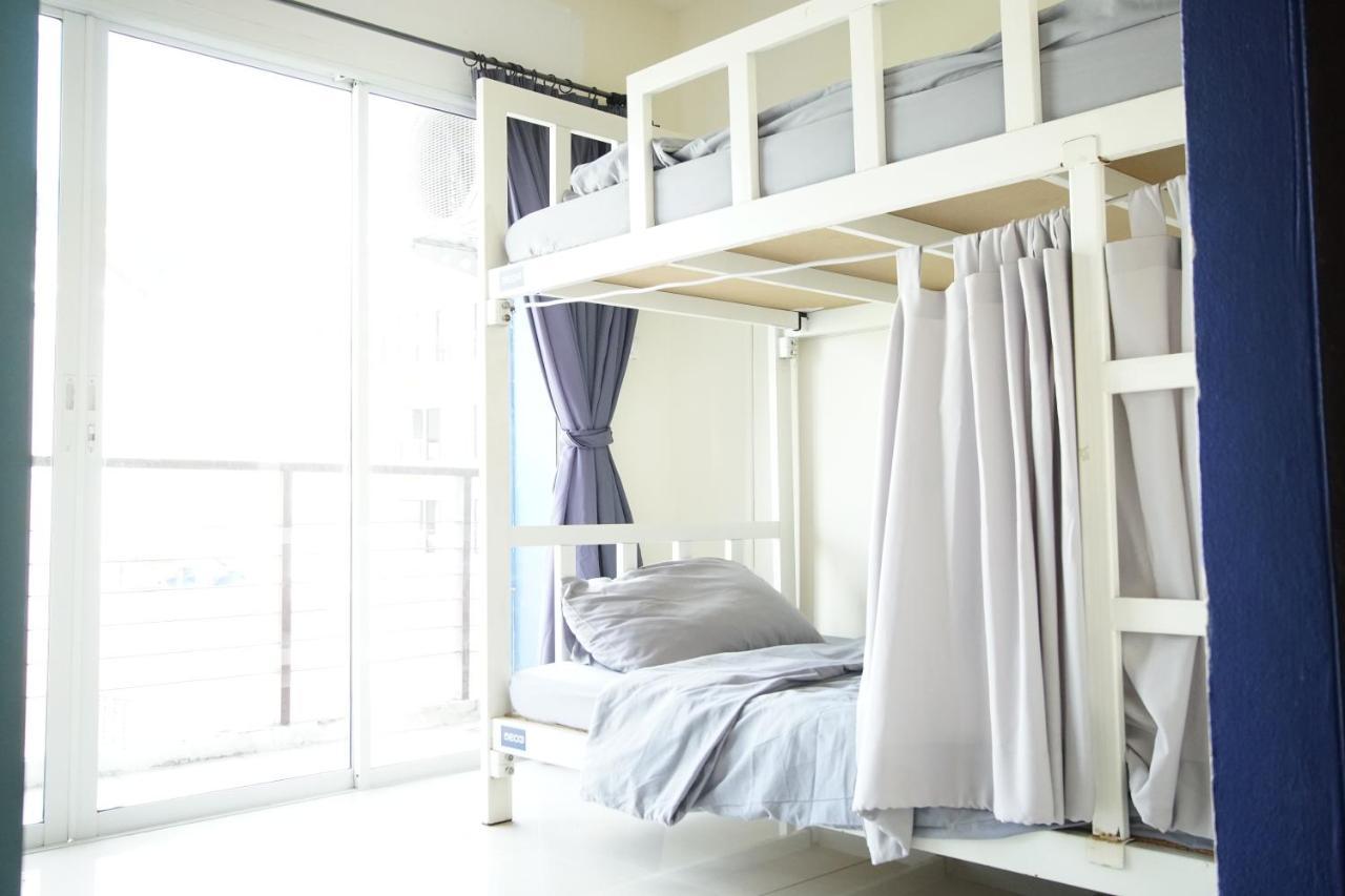 Bedbox Guesthouse And Hostel Patong Екстериор снимка