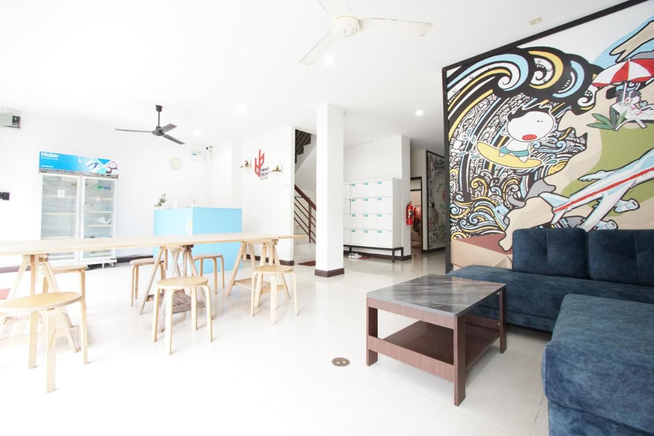 Bedbox Guesthouse And Hostel Patong Екстериор снимка