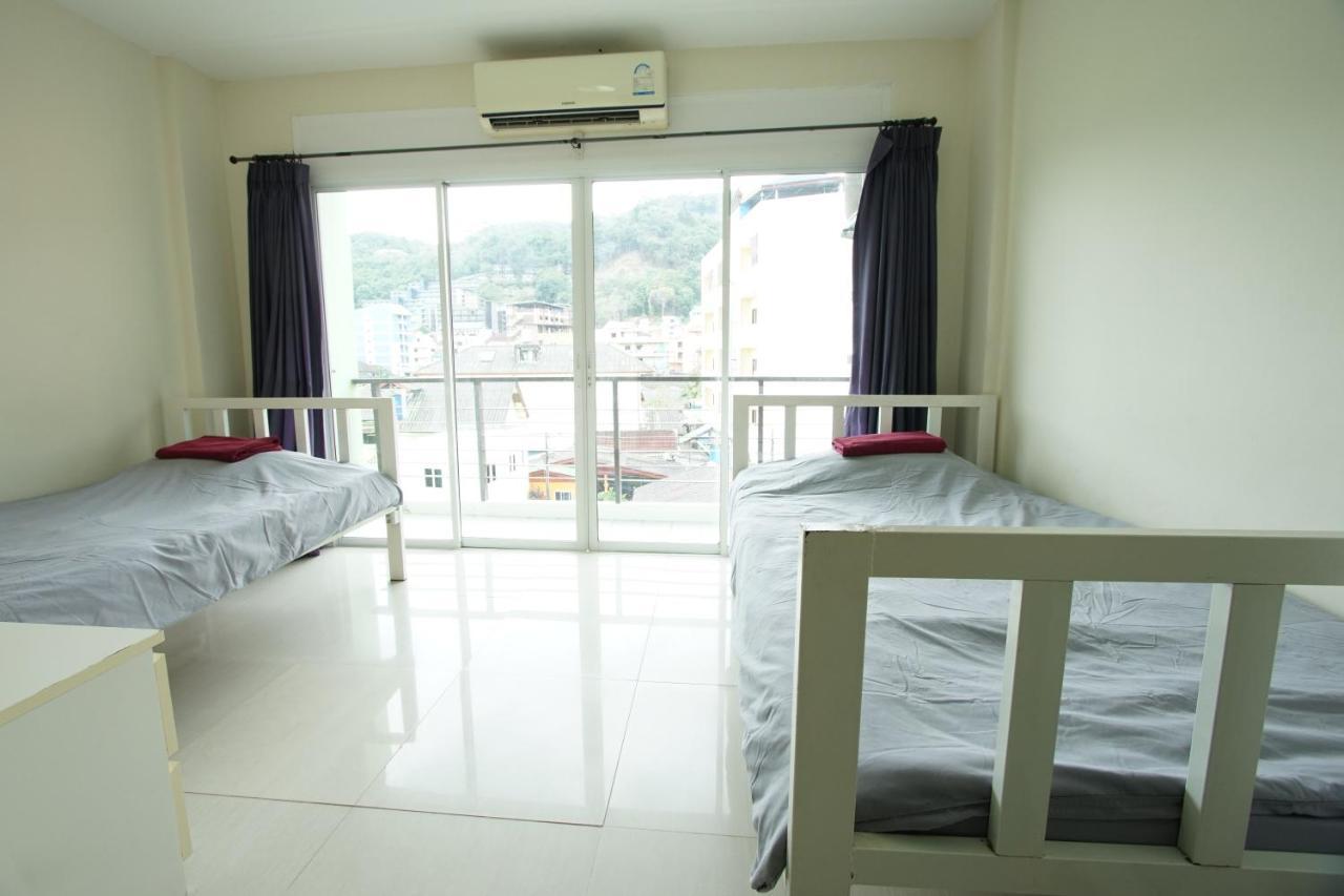Bedbox Guesthouse And Hostel Patong Екстериор снимка
