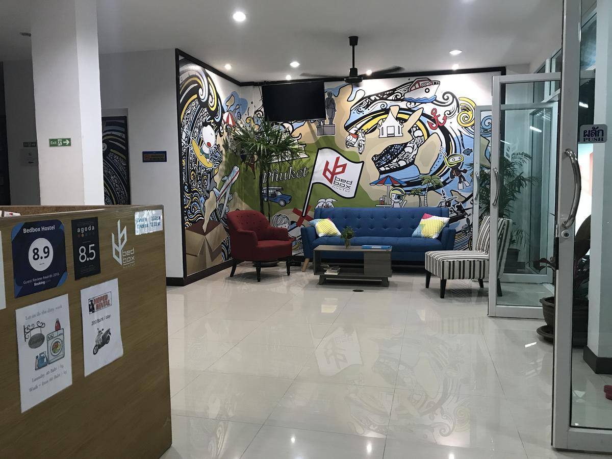 Bedbox Guesthouse And Hostel Patong Екстериор снимка