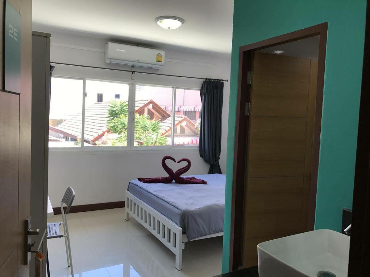 Bedbox Guesthouse And Hostel Patong Екстериор снимка